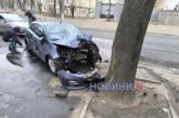 A Kia crashed into a tree after colliding with a truck in central Mykolaiv, injuring the driver.