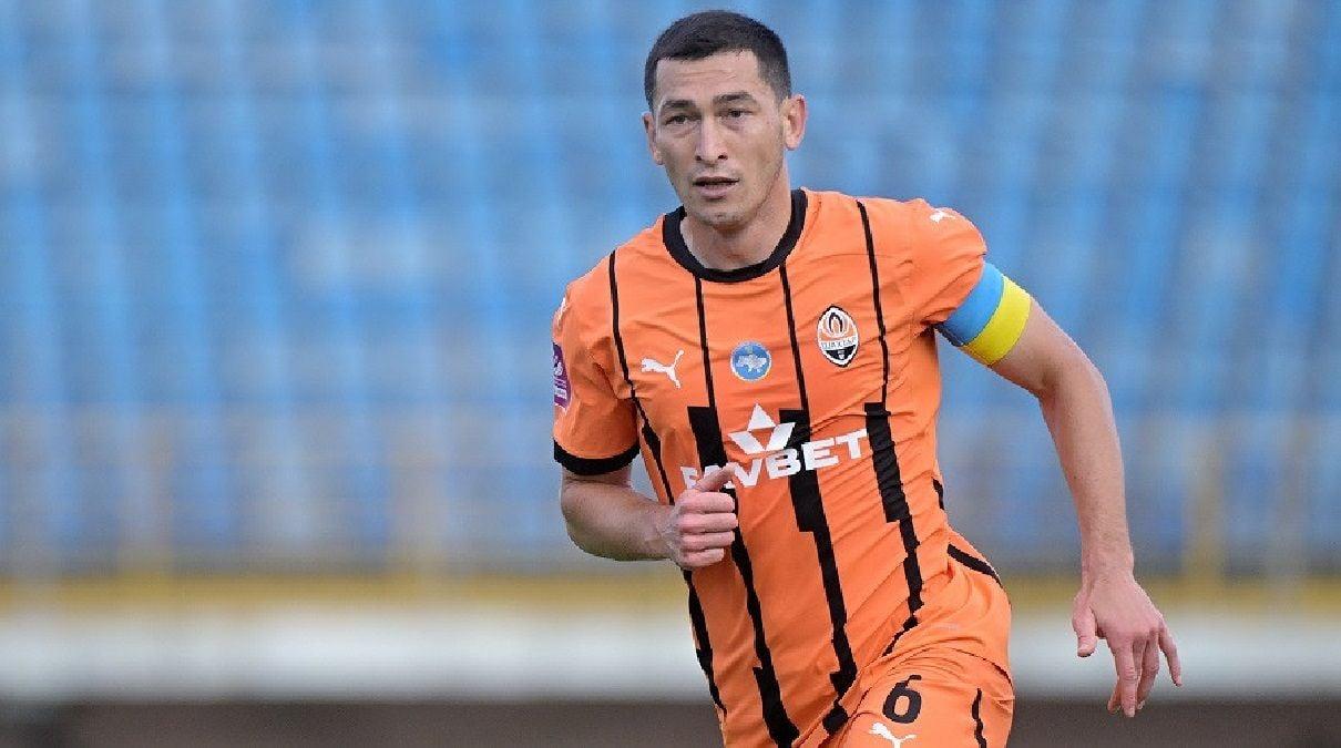 Taras Stepanenko has left Shakhtar following their defeat to Borussia in the Champions League.