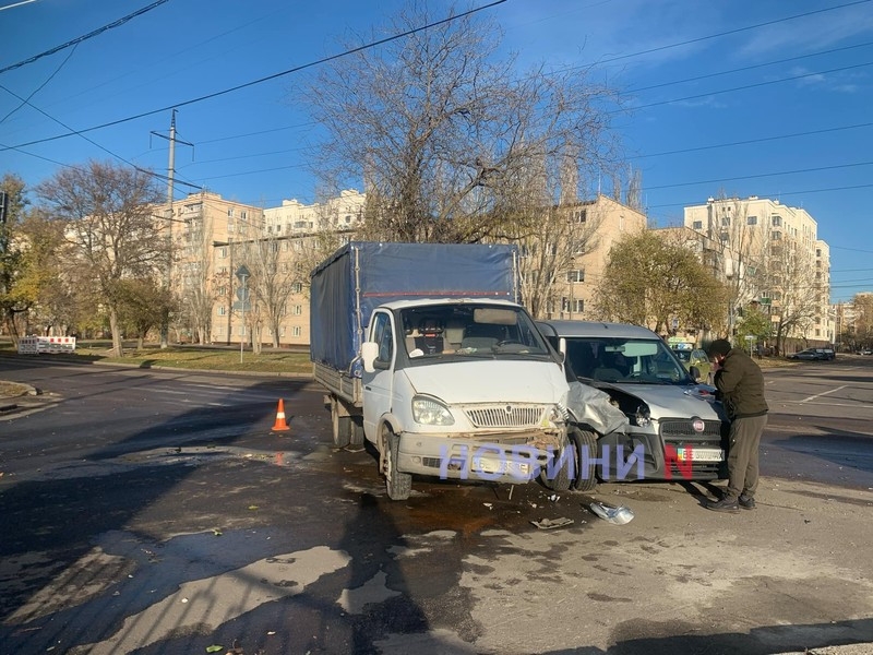 В Николаеве столкнулись «Фиат» и «Газель»