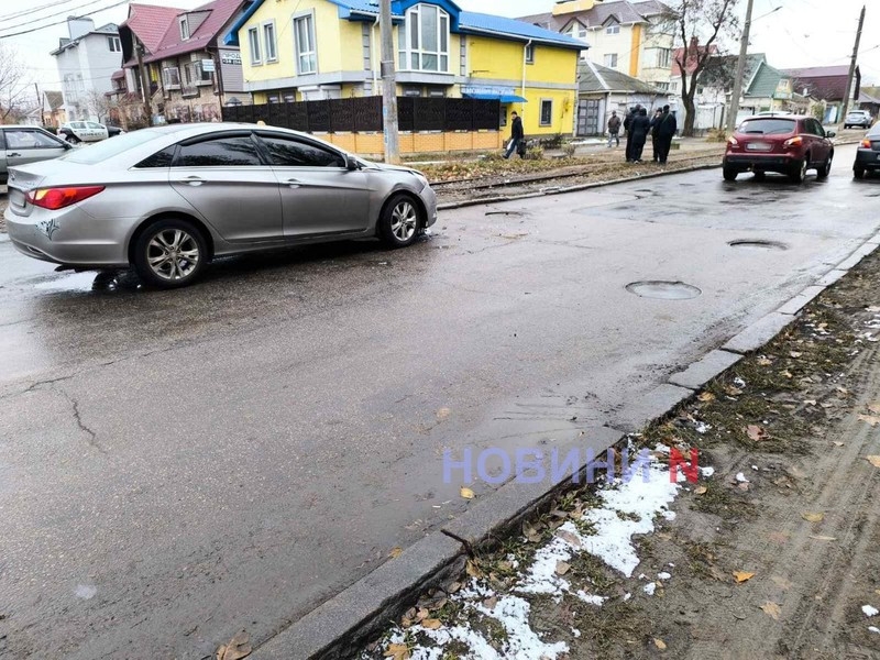 На перекрестке в Николаеве столкнулись «Хюндай» и «Ниссан»